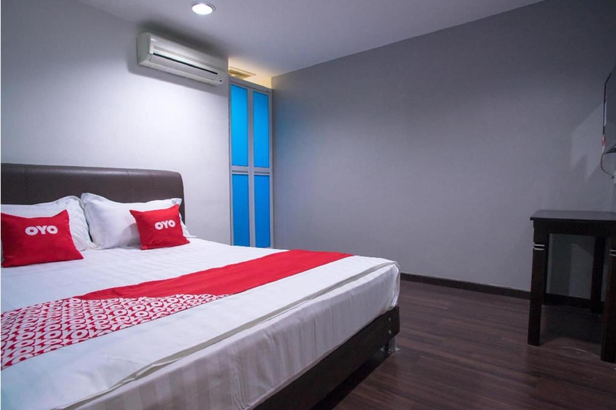 Oyo 90281 Hotel Taj Seksyen 13 Shah Alam Buitenkant foto