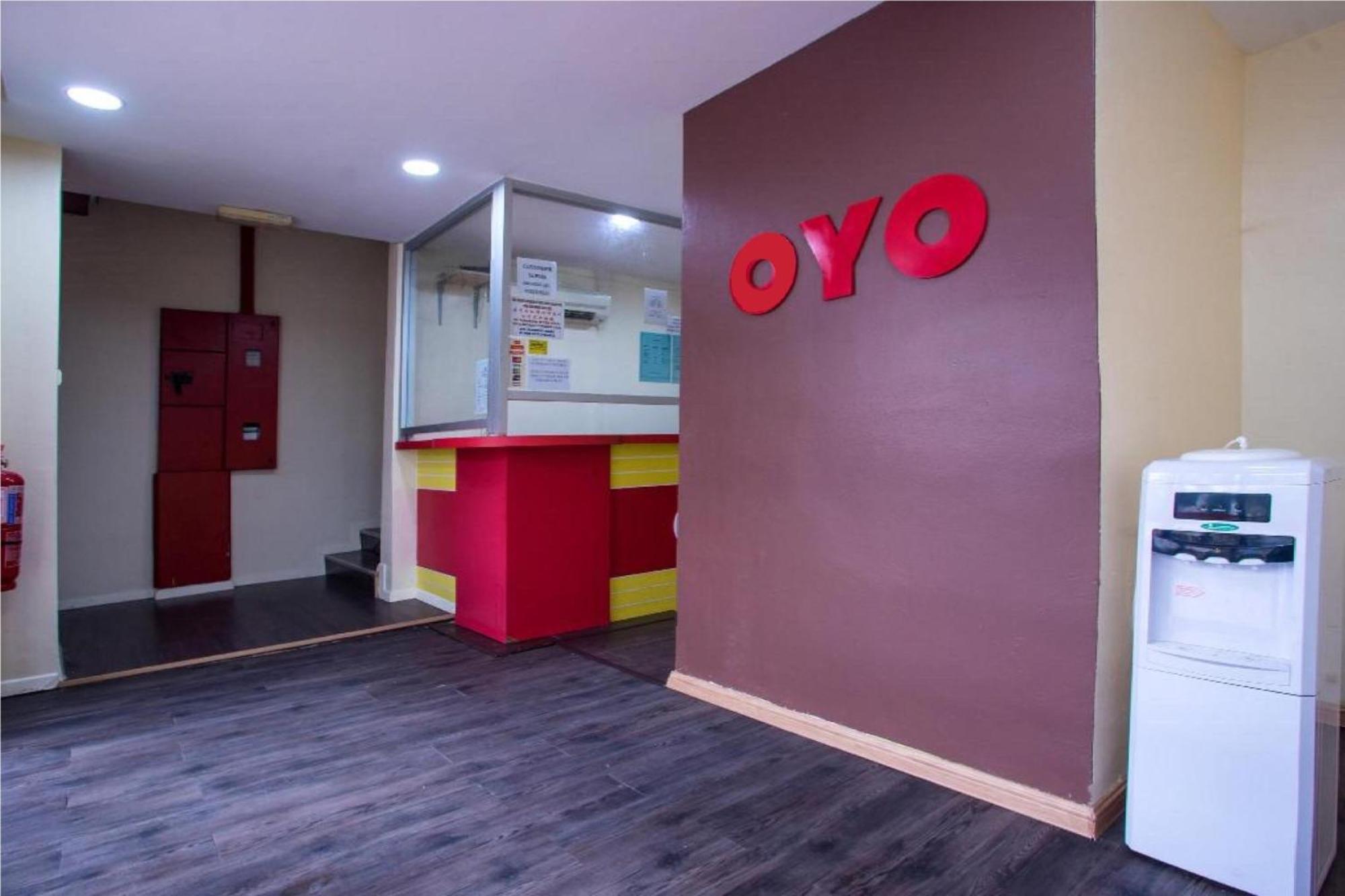 Oyo 90281 Hotel Taj Seksyen 13 Shah Alam Buitenkant foto