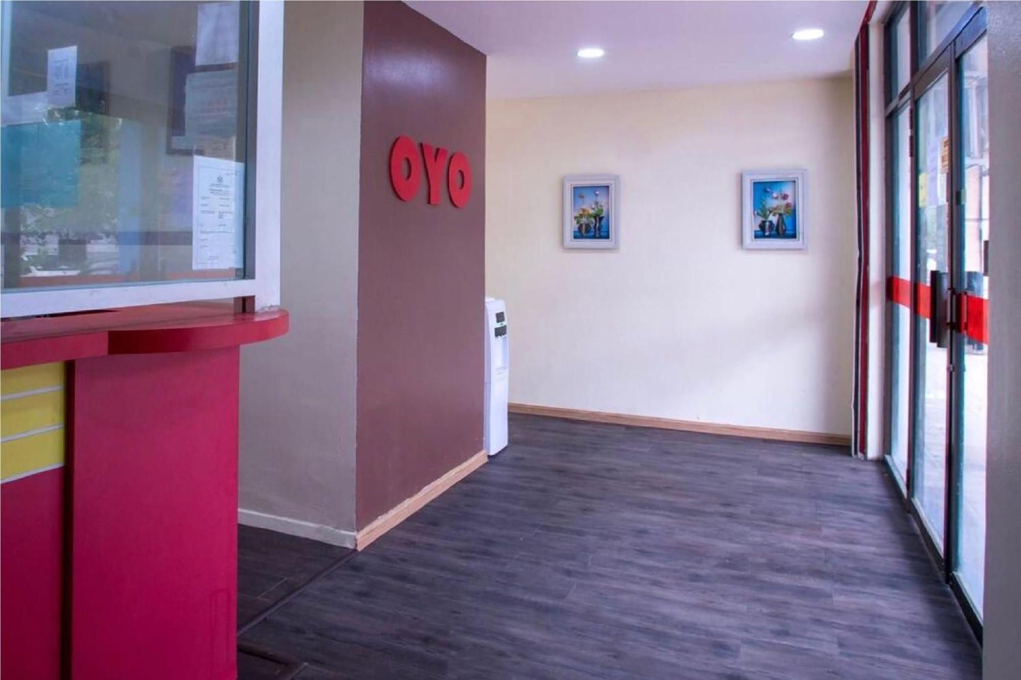 Oyo 90281 Hotel Taj Seksyen 13 Shah Alam Buitenkant foto