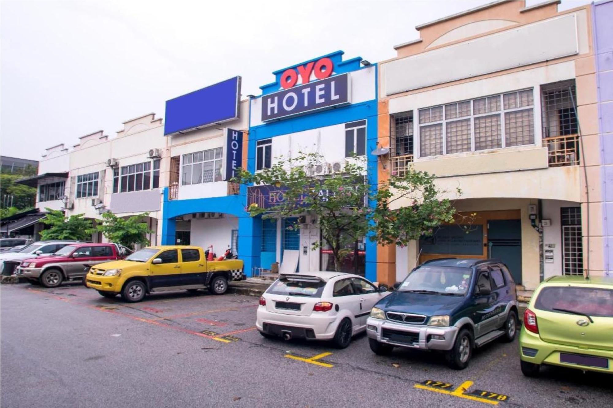 Oyo 90281 Hotel Taj Seksyen 13 Shah Alam Buitenkant foto